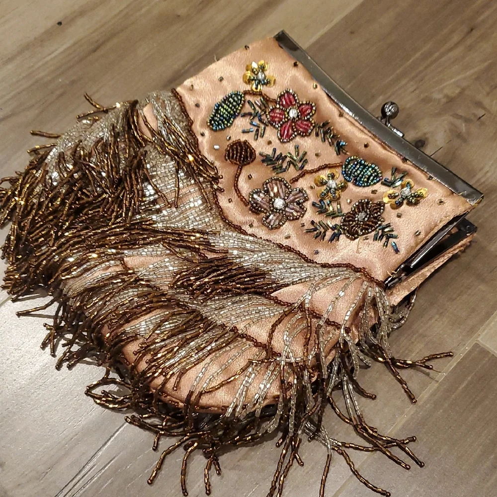 Beaded Floral Clutch with Fringe - Picture 4 of 5